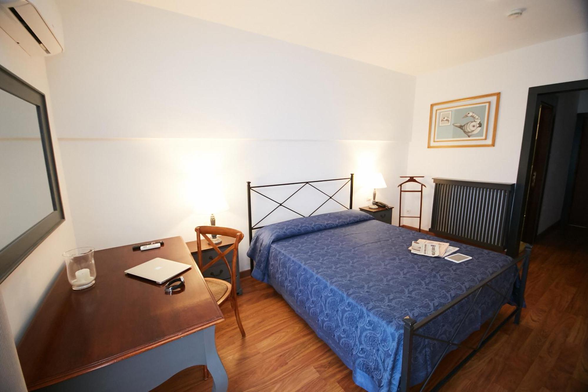 Hotel Enterprise Montalto di Castro Buitenkant foto