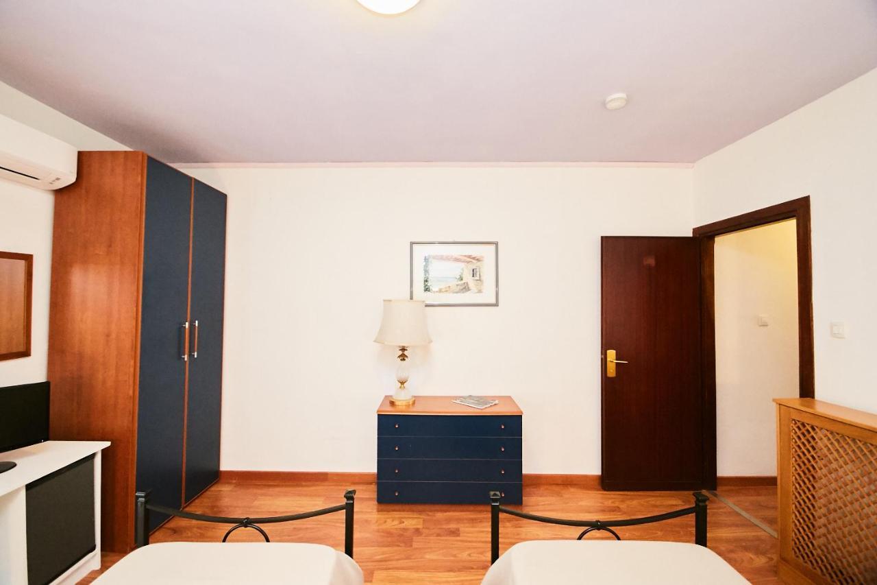 Hotel Enterprise Montalto di Castro Buitenkant foto