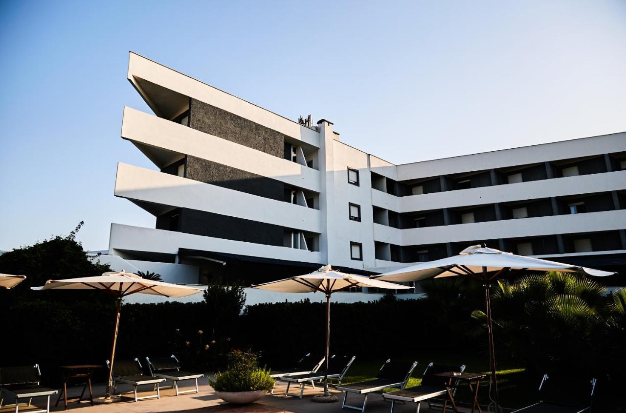 Hotel Enterprise Montalto di Castro Buitenkant foto